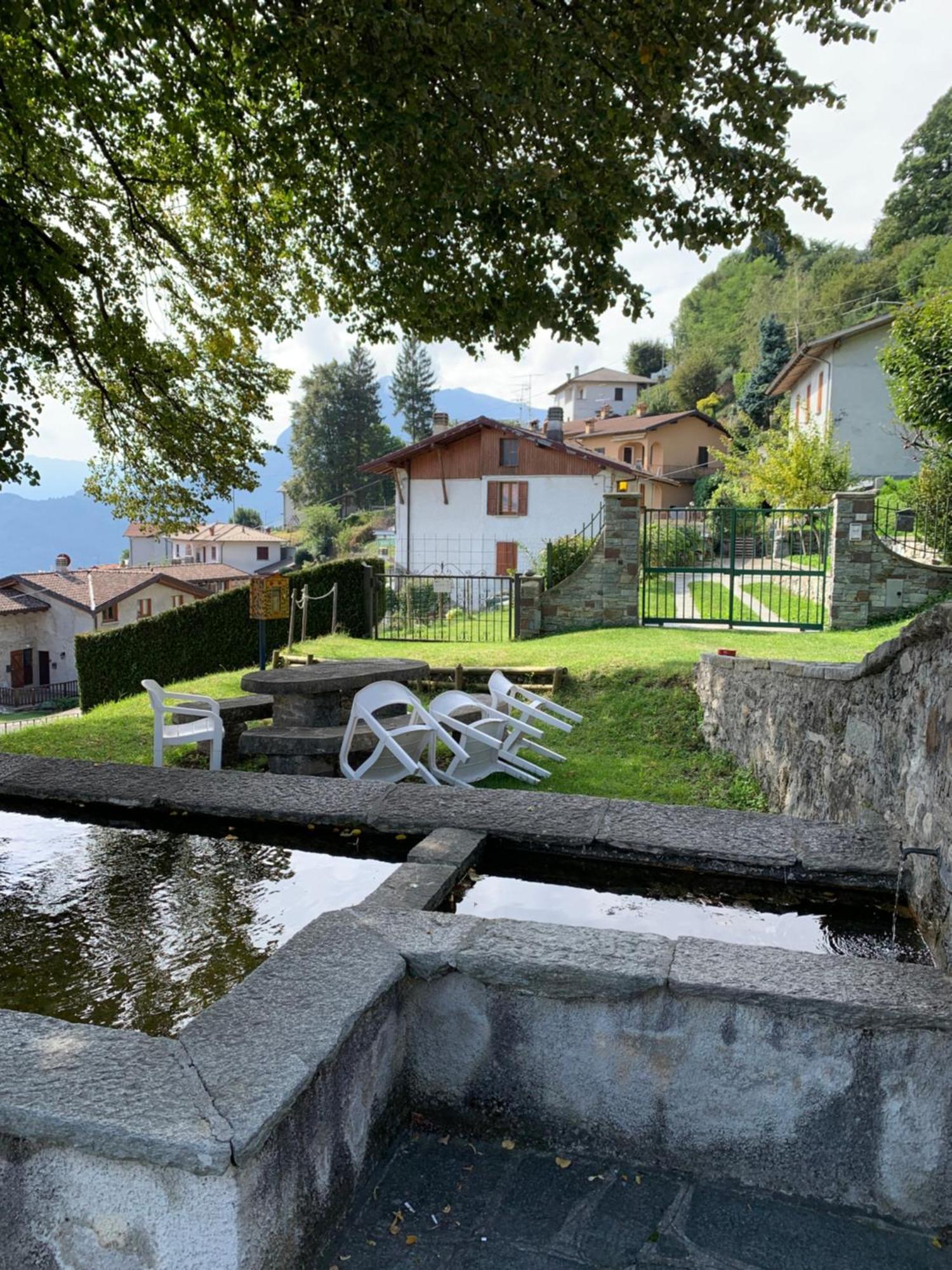 Casa Savina - Stupenda Vista Lago E Monti 皮尔斯亚 外观 照片