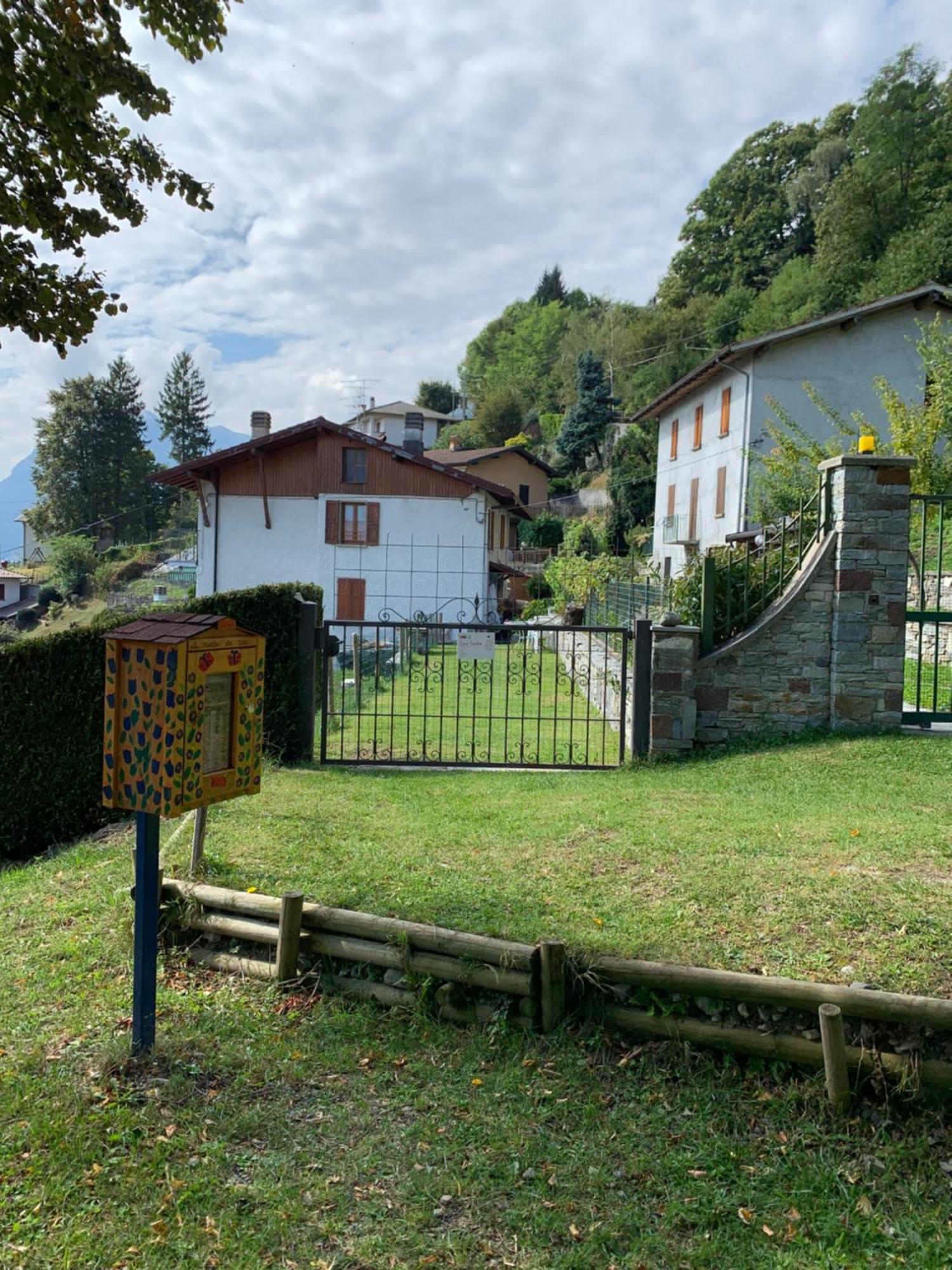 Casa Savina - Stupenda Vista Lago E Monti 皮尔斯亚 外观 照片