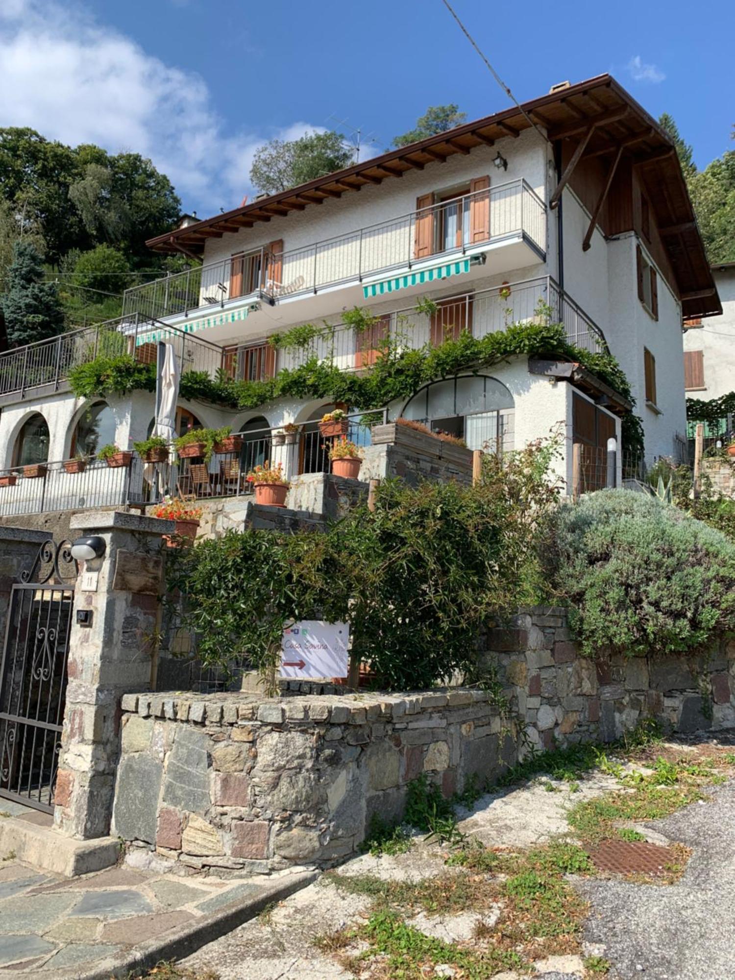 Casa Savina - Stupenda Vista Lago E Monti 皮尔斯亚 外观 照片