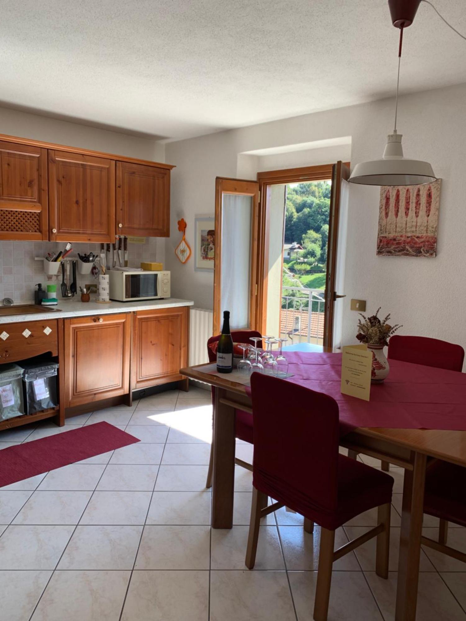 Casa Savina - Stupenda Vista Lago E Monti 皮尔斯亚 外观 照片