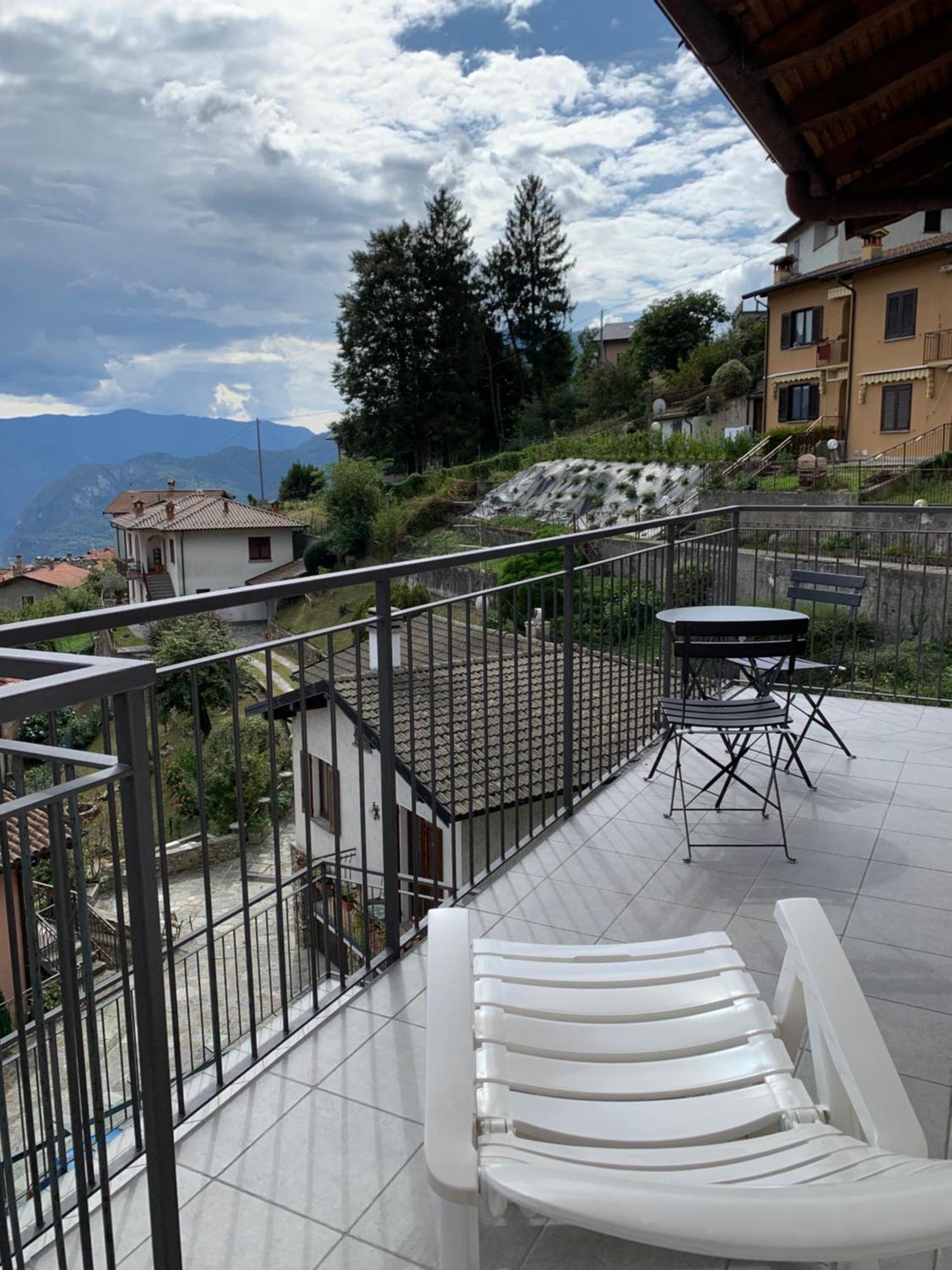 Casa Savina - Stupenda Vista Lago E Monti 皮尔斯亚 外观 照片